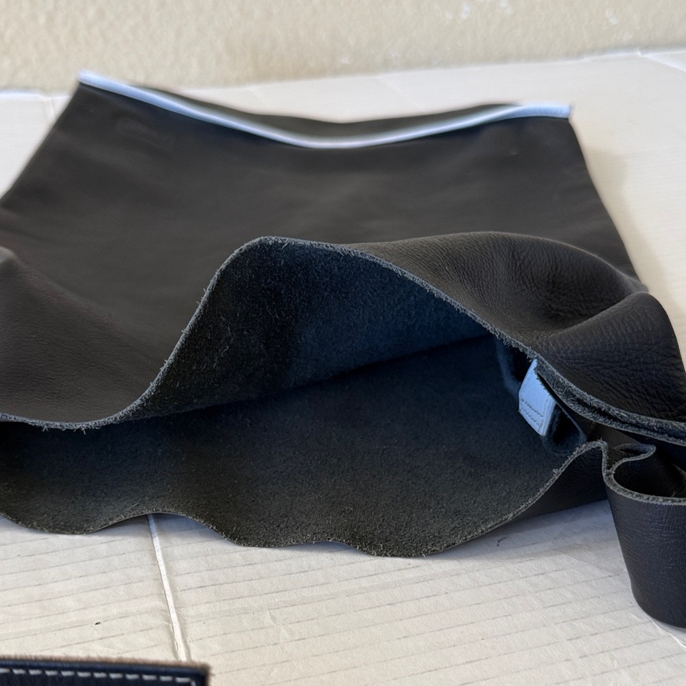 Lumi Leather Shoulder Bag Black Minimalist Slouchy Unlined Quiet Luxury Purse - Picture 16 of 16